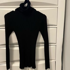 Gxane Black Sweater